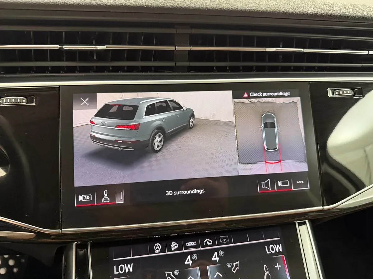 Audi Q7 photo 28