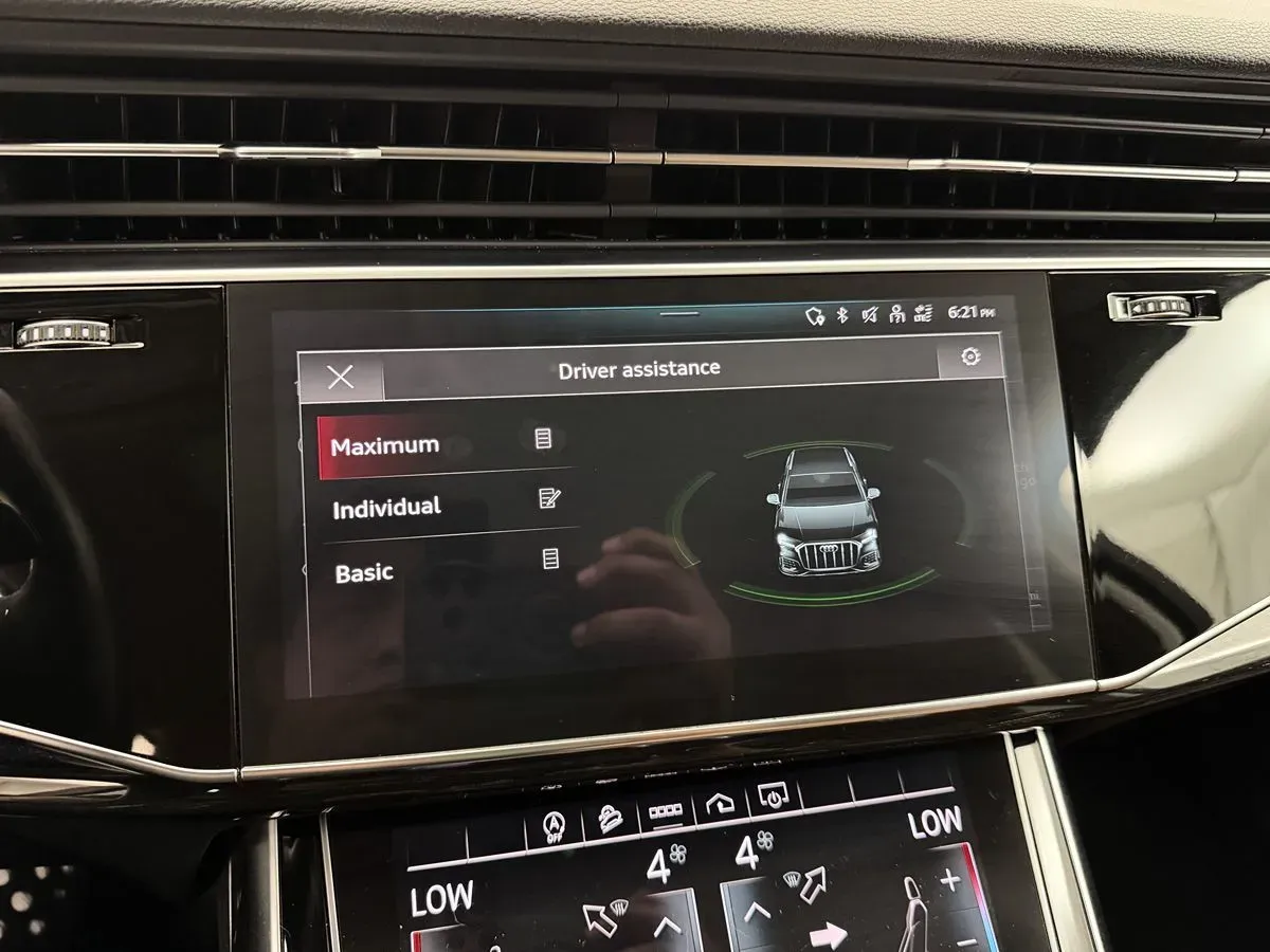 Audi Q7 photo 19