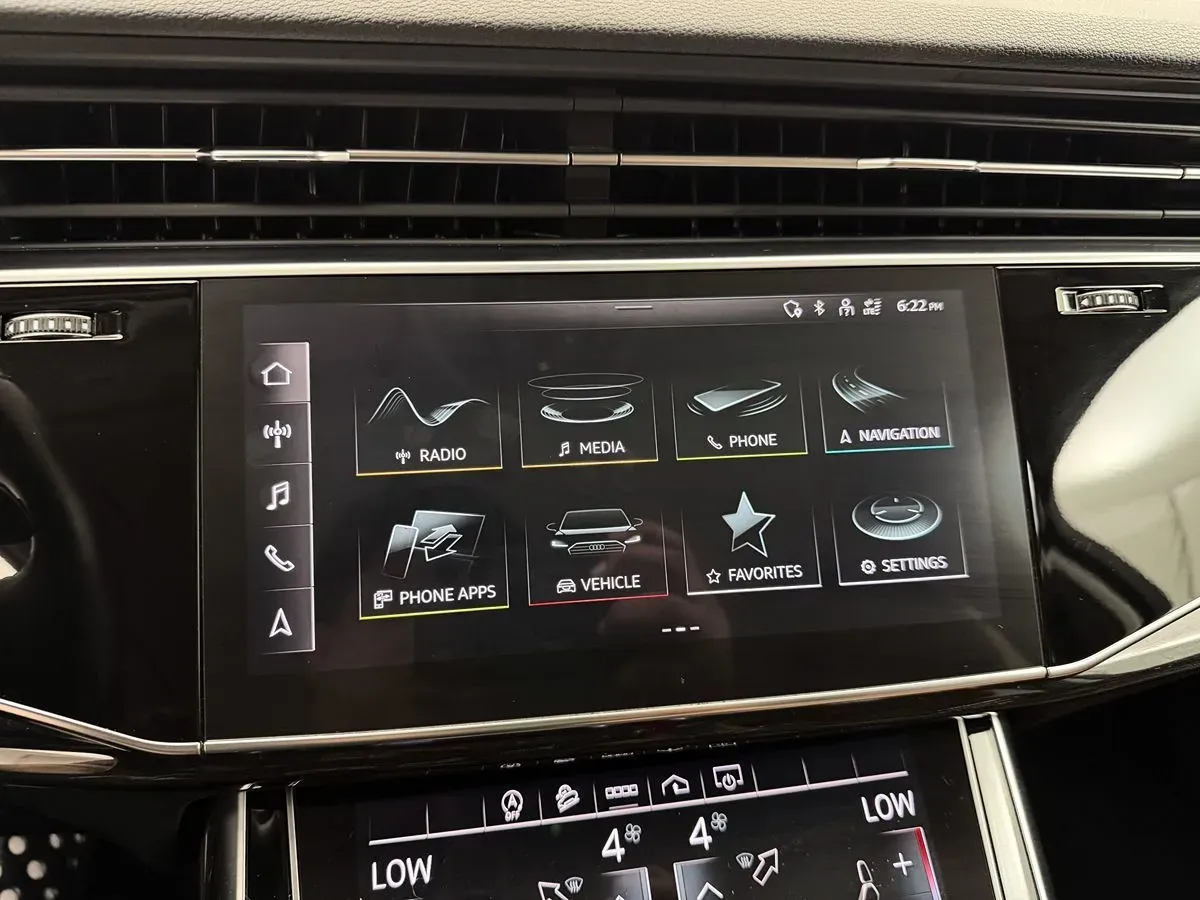 Audi Q7 photo 38