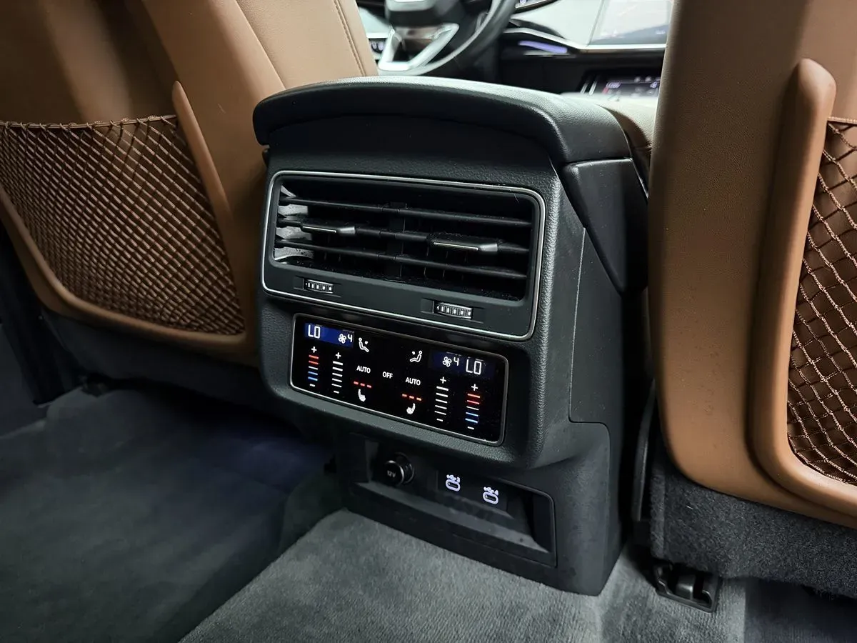 Audi Q7 photo 43