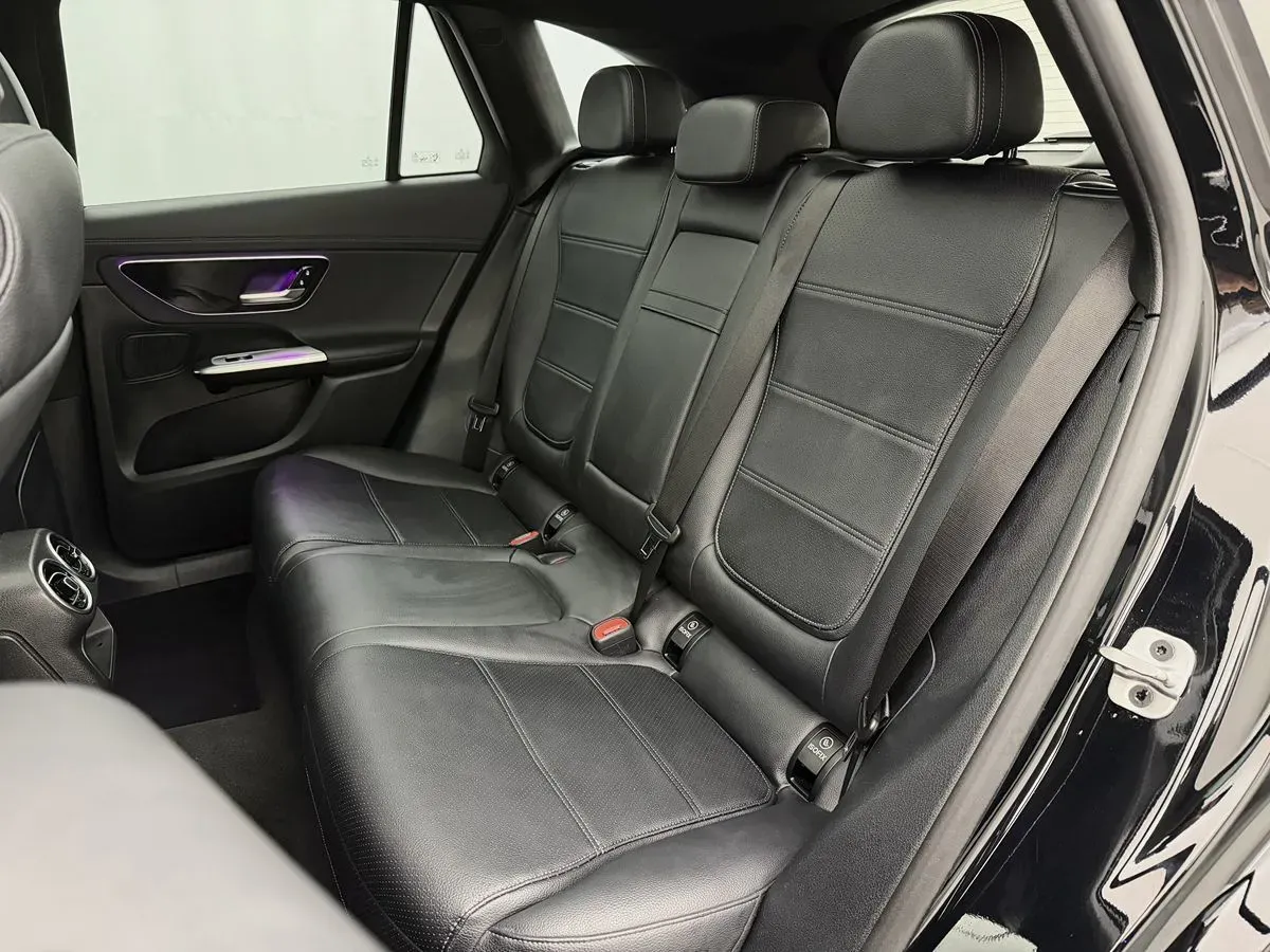 Mercedes-Benz GLC photo 47
