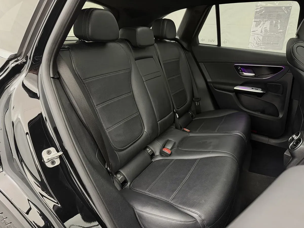 Mercedes-Benz GLC photo 48