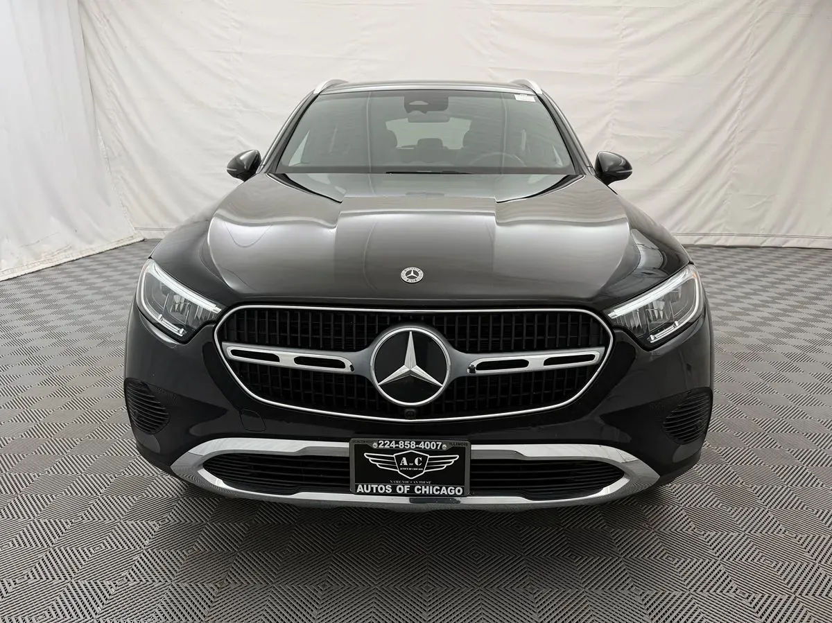 Mercedes-Benz GLC photo 2