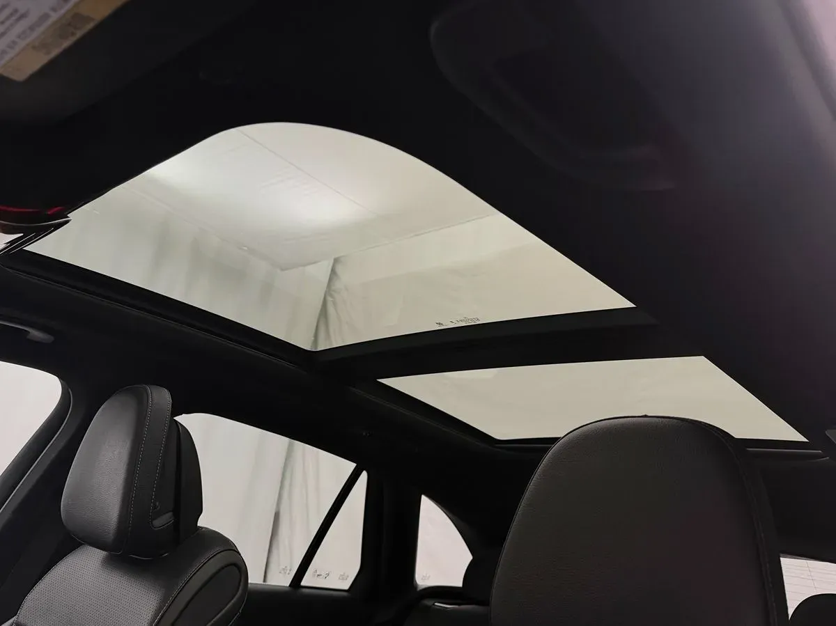 Mercedes-Benz GLC photo 7