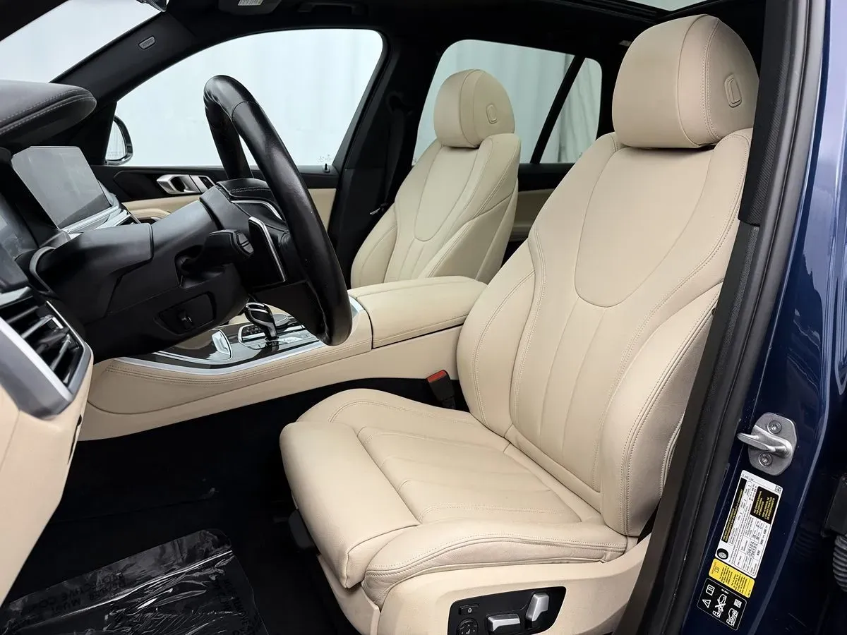 BMW X5 photo 8
