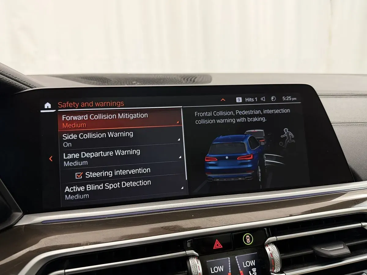 BMW X5 photo 18