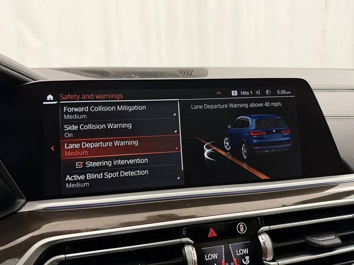 BMW X5 photo 20