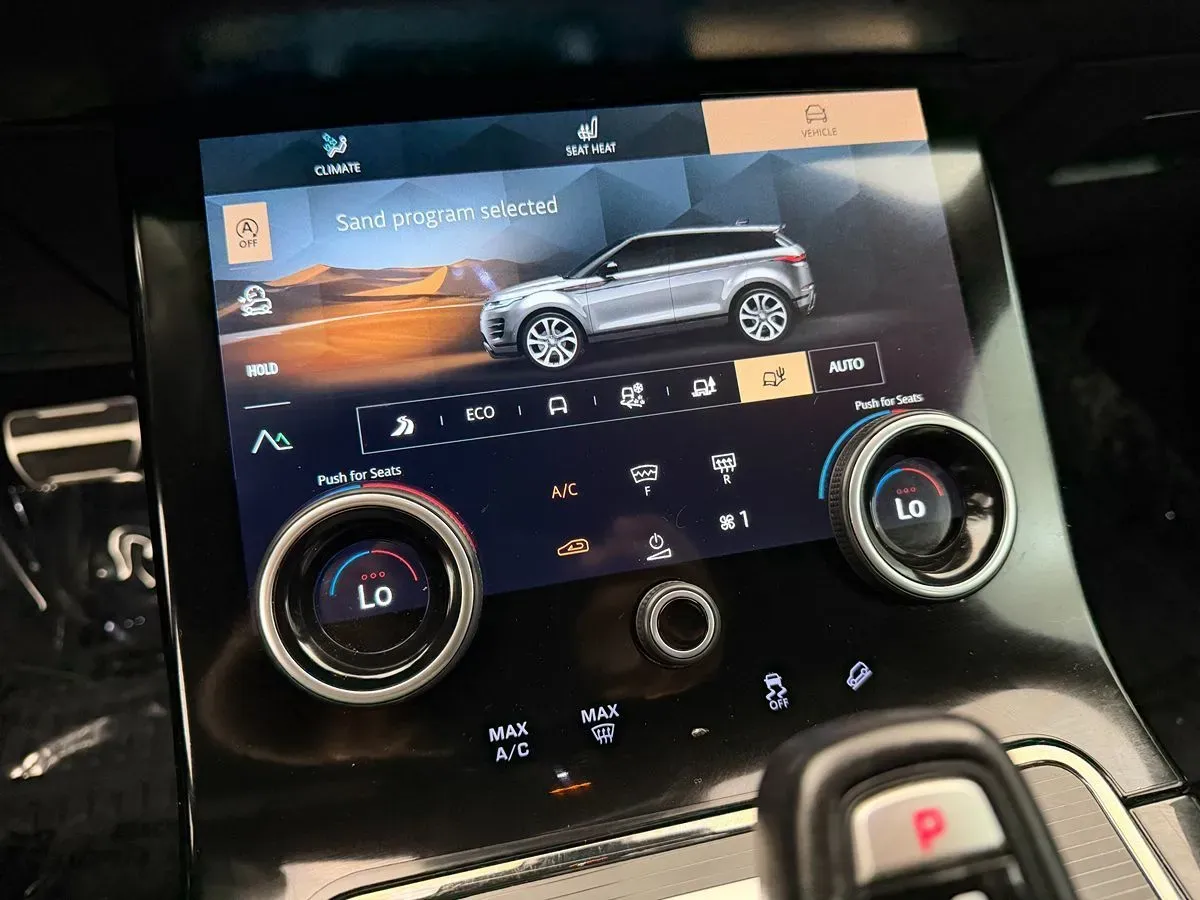 Land Rover Range Rover Evoque photo 49