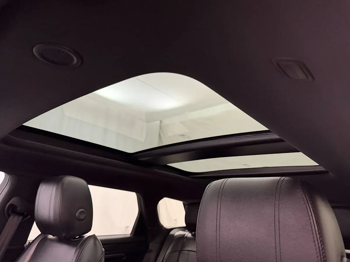 Land Rover Range Rover Evoque photo 9