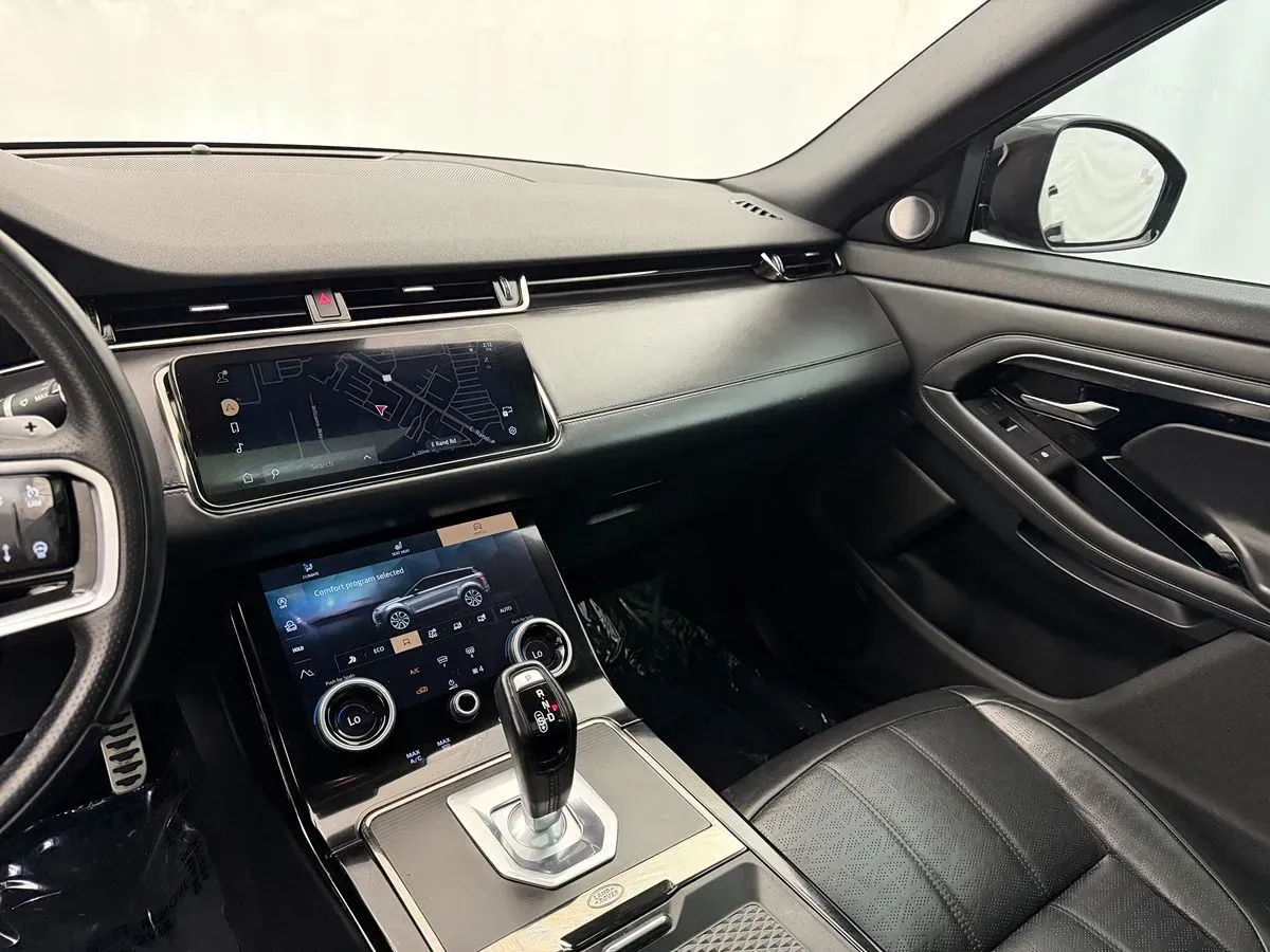 Land Rover Range Rover Evoque photo 21