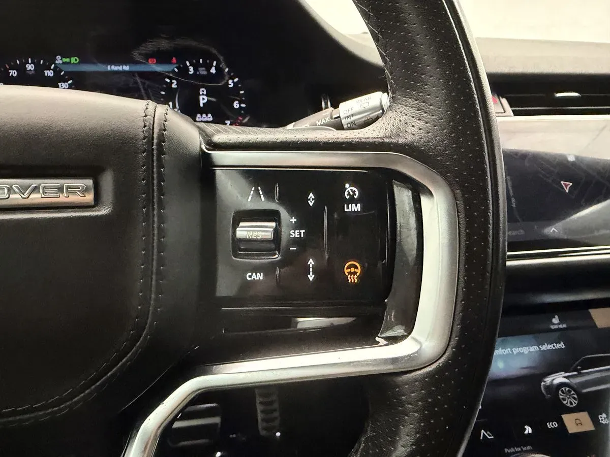 Land Rover Range Rover Evoque photo 16