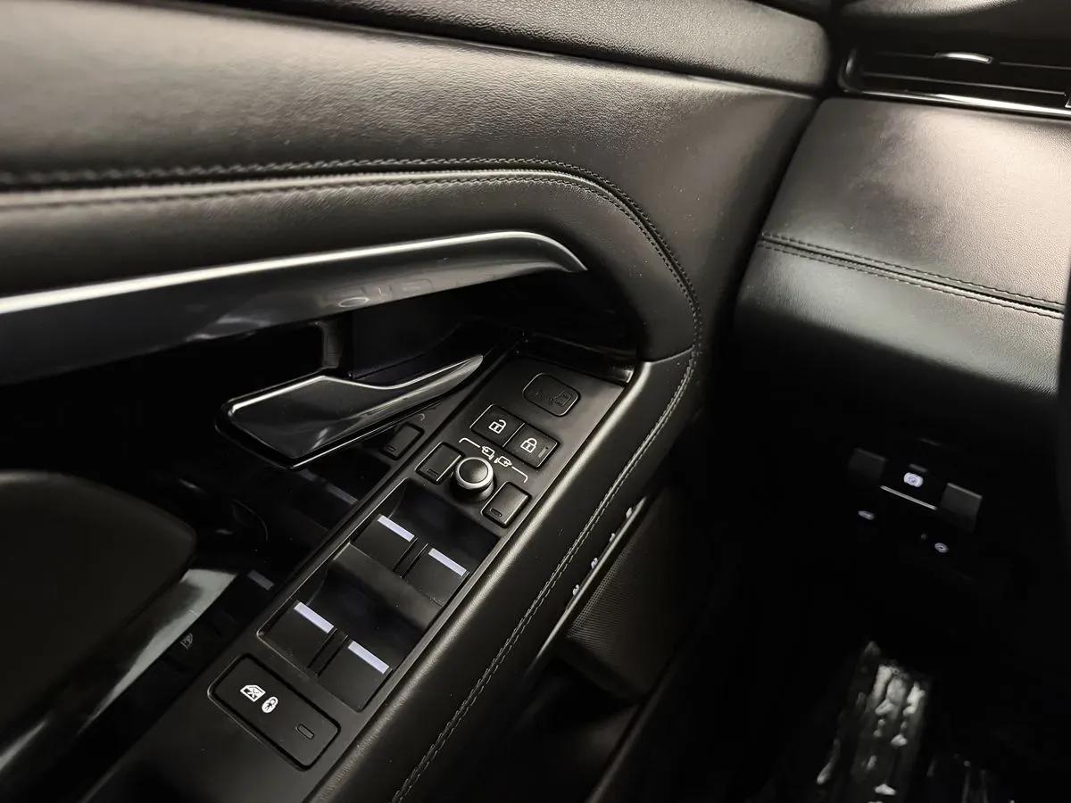 Land Rover Range Rover Evoque photo 17