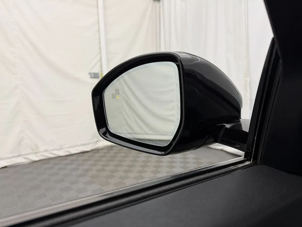 Land Rover Range Rover Evoque photo 19