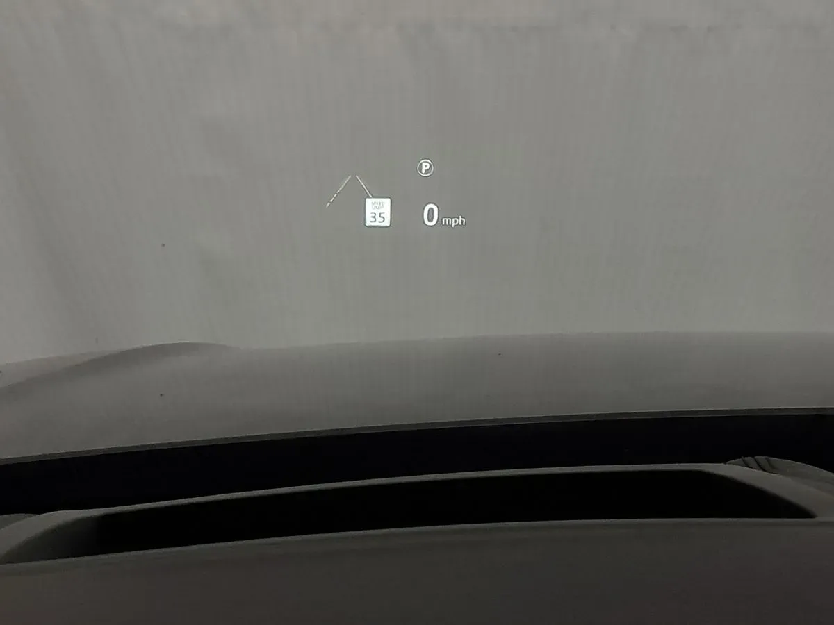 Land Rover Range Rover Velar photo 12