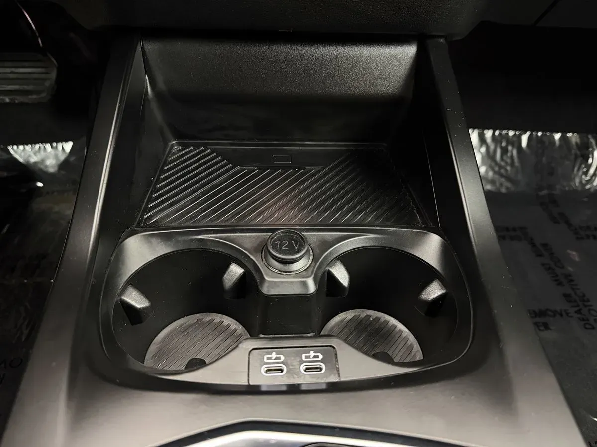 BMW 2 Series photo 33