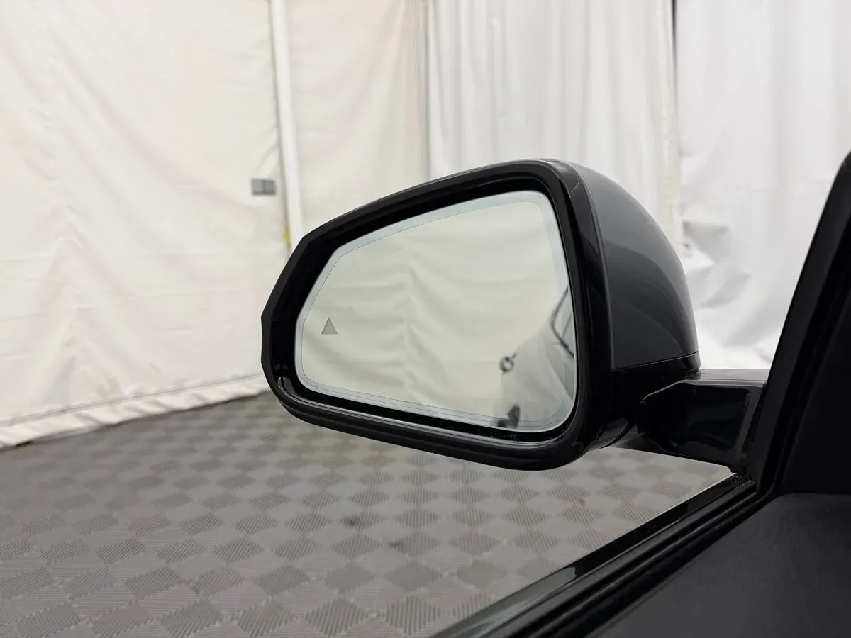 BMW 2 Series photo 15