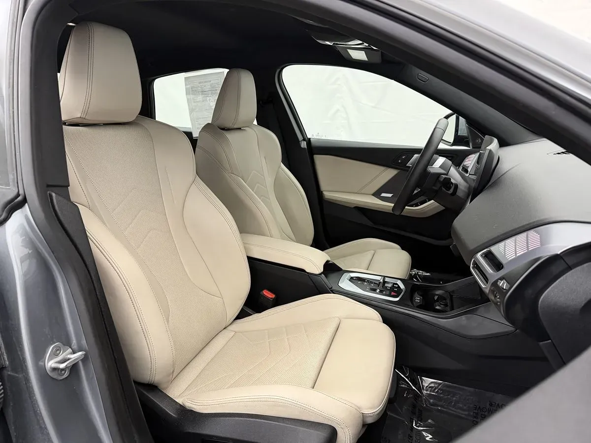 BMW 2 Series photo 37