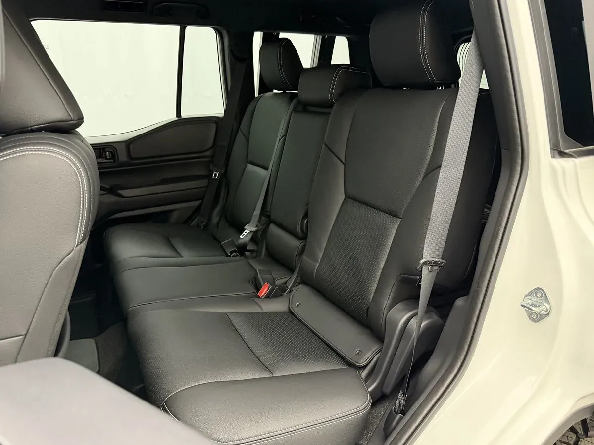 Toyota Land Cruiser photo 25