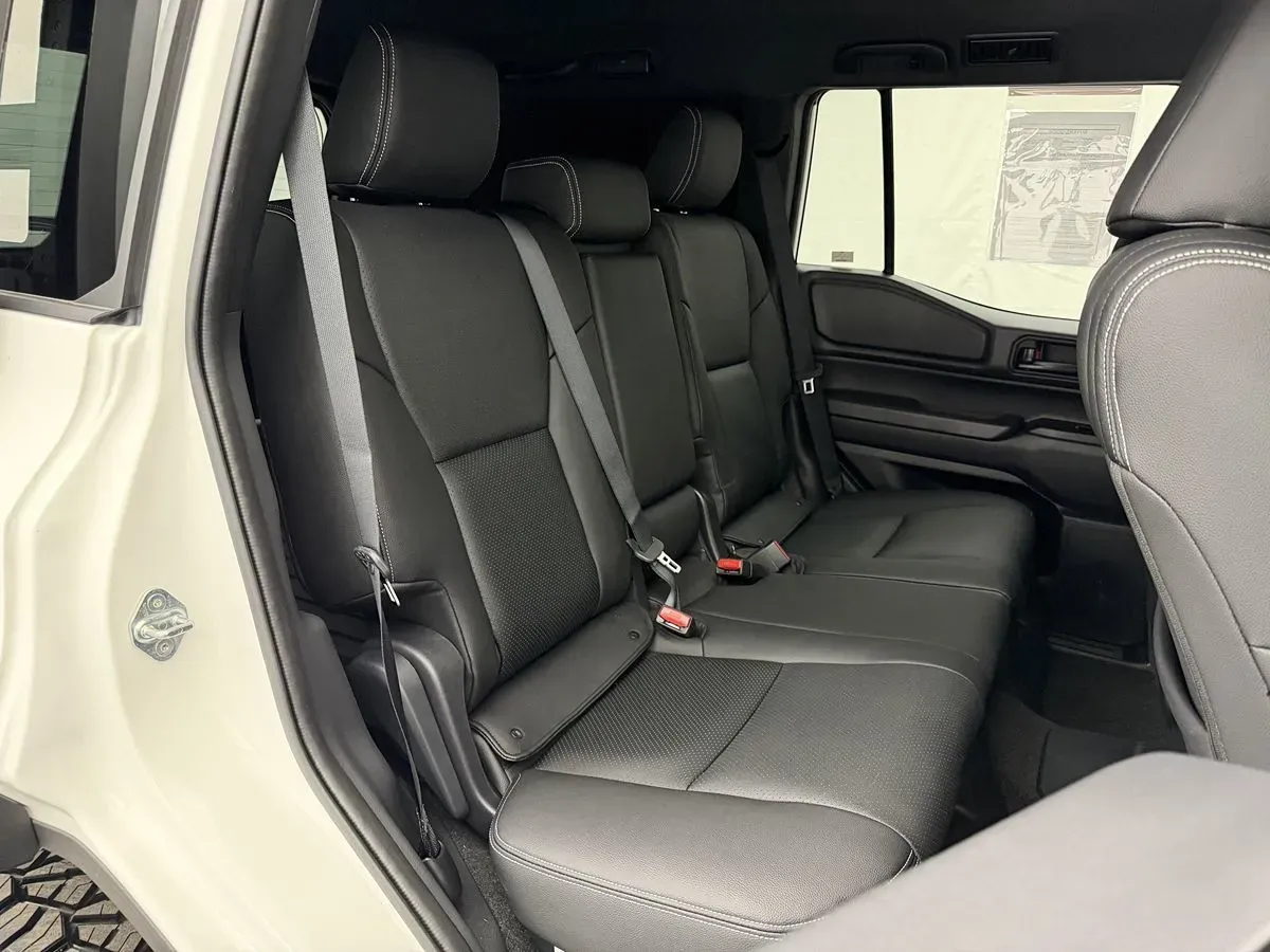 Toyota Land Cruiser photo 27