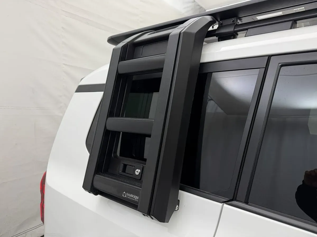 Toyota Land Cruiser photo 9