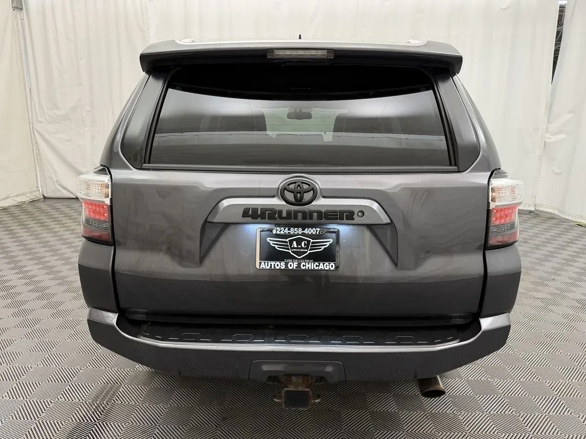 Toyota 4Runner photo 6