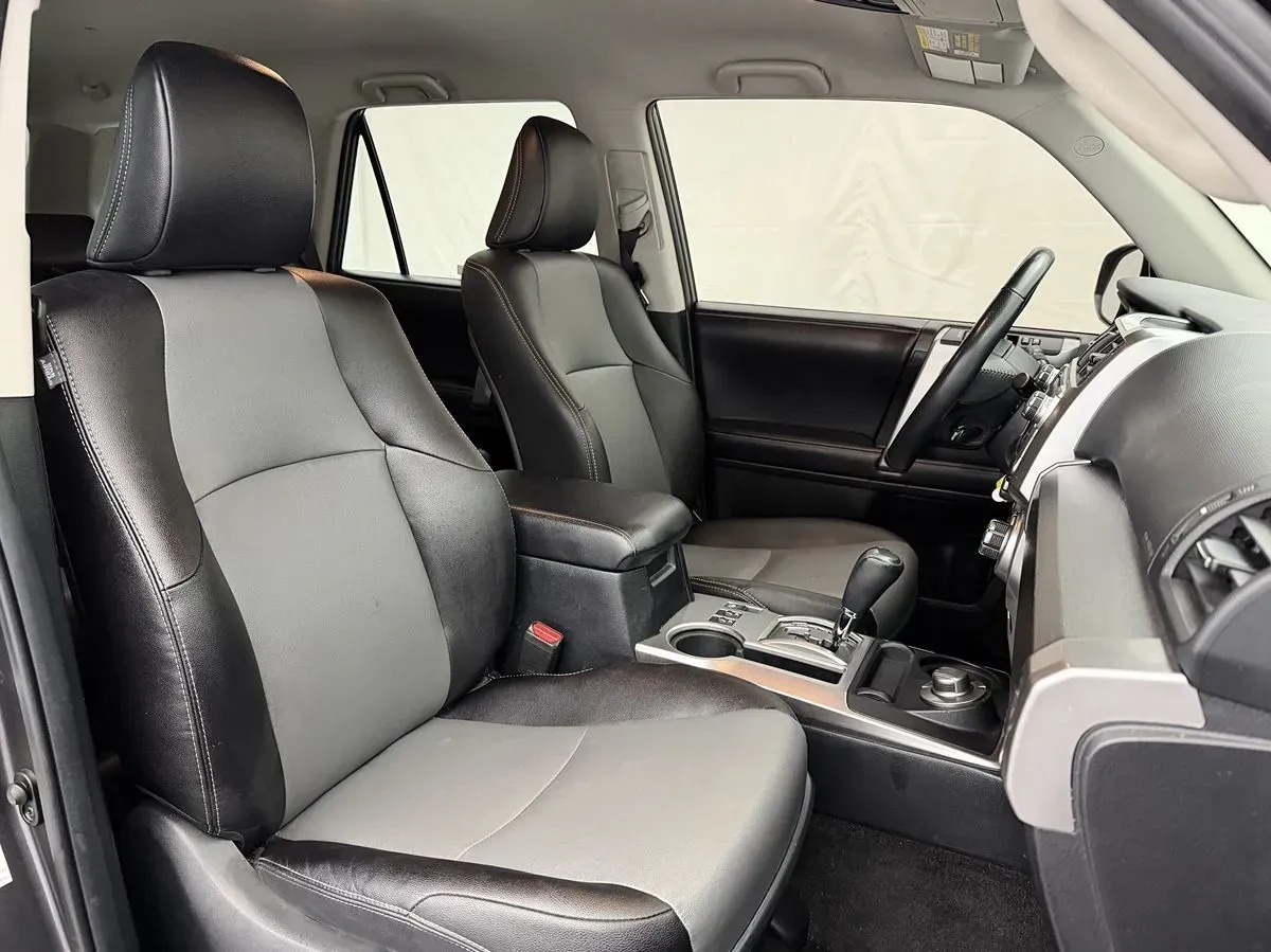 Toyota 4Runner photo 27