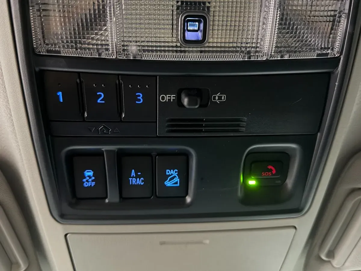 Toyota 4Runner photo 18