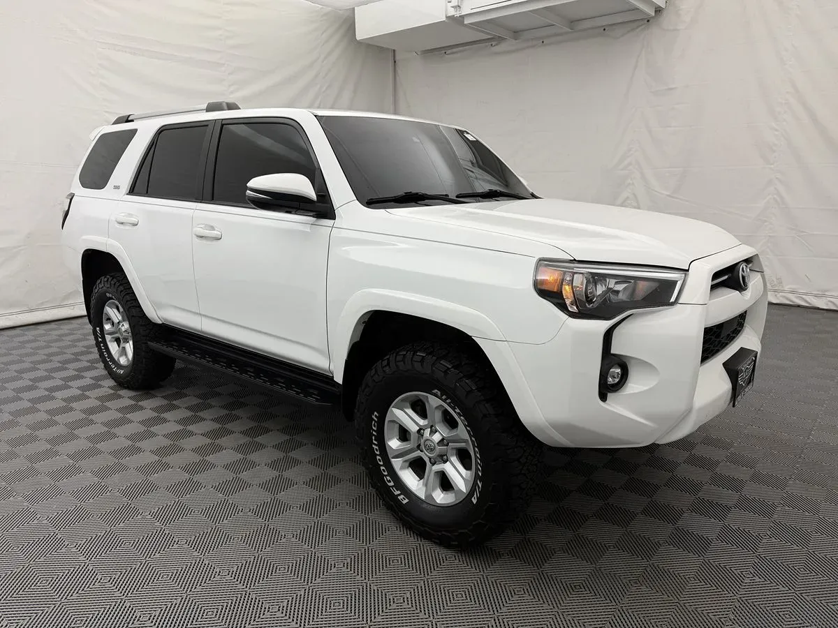 Toyota 4Runner photo 3