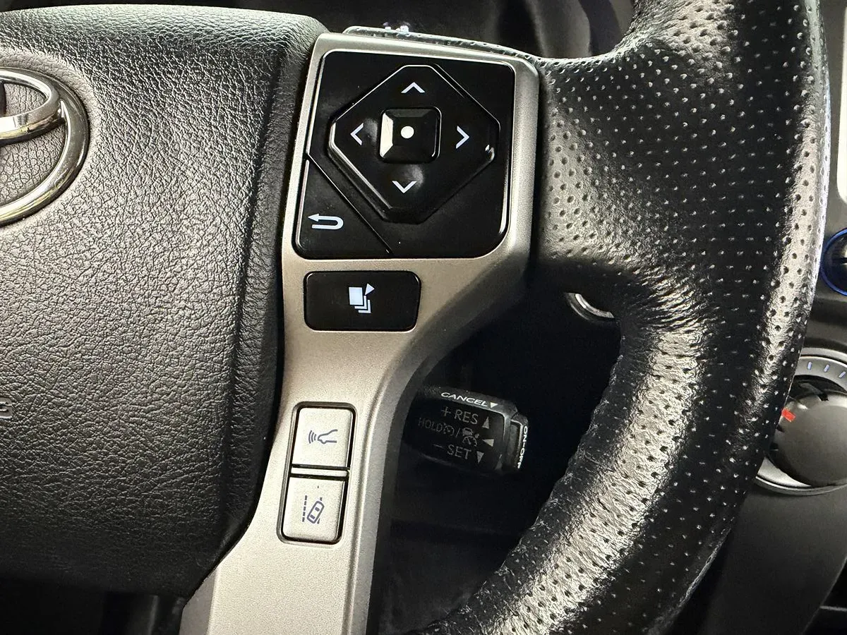 Toyota 4Runner photo 13