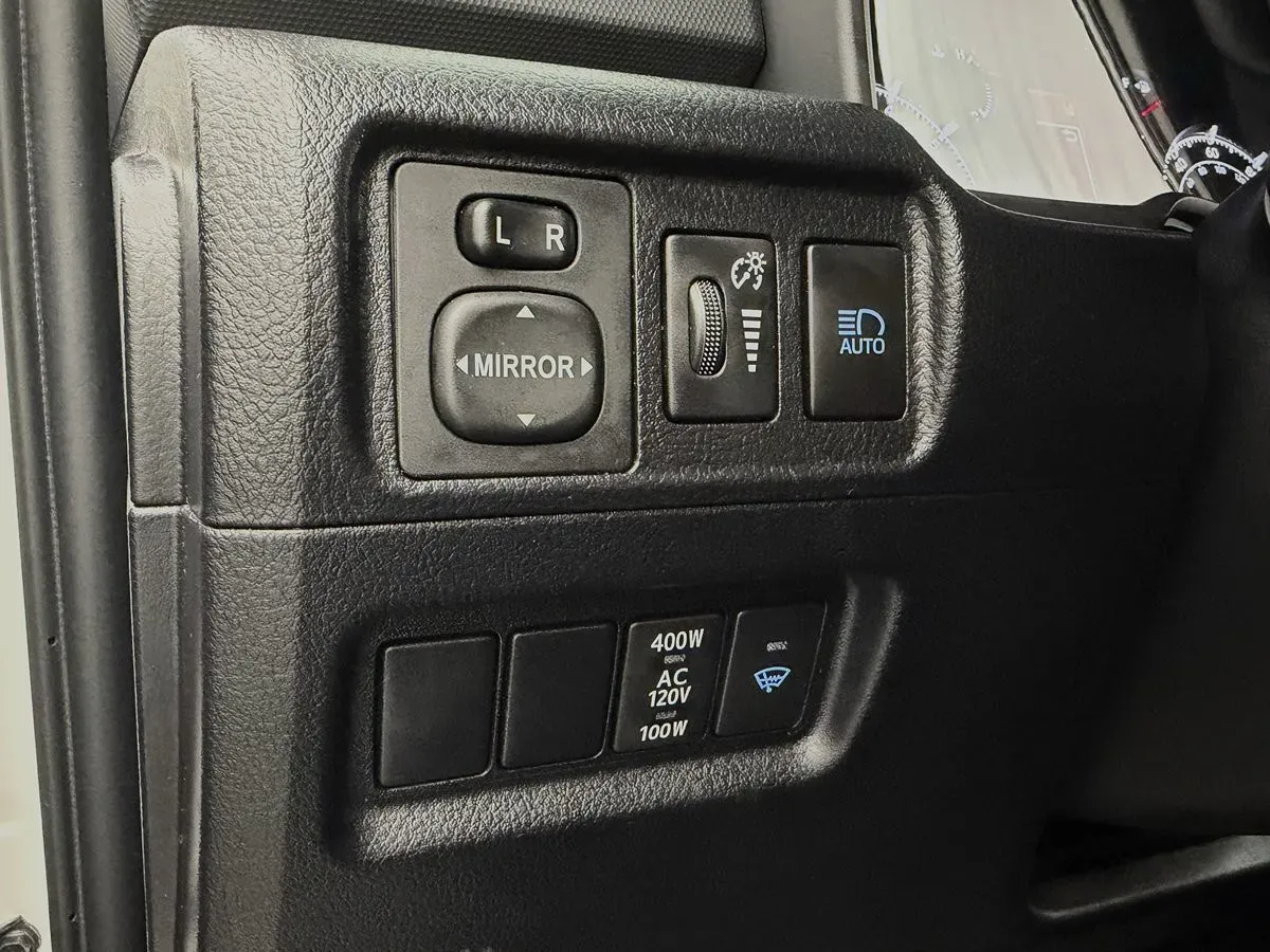 Toyota 4Runner photo 15