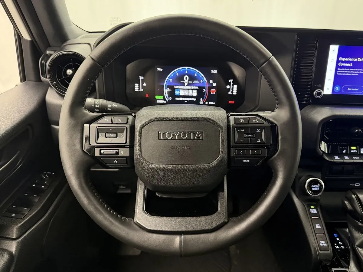 Toyota Land Cruiser photo 10