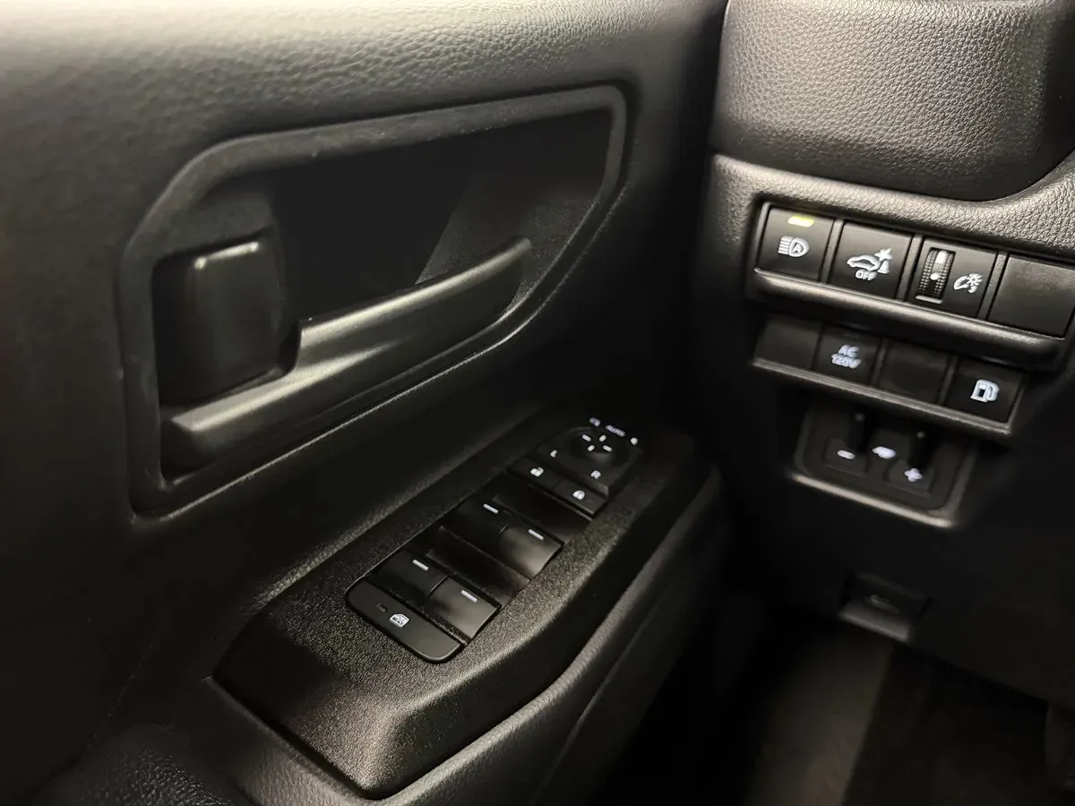 Toyota Land Cruiser photo 14