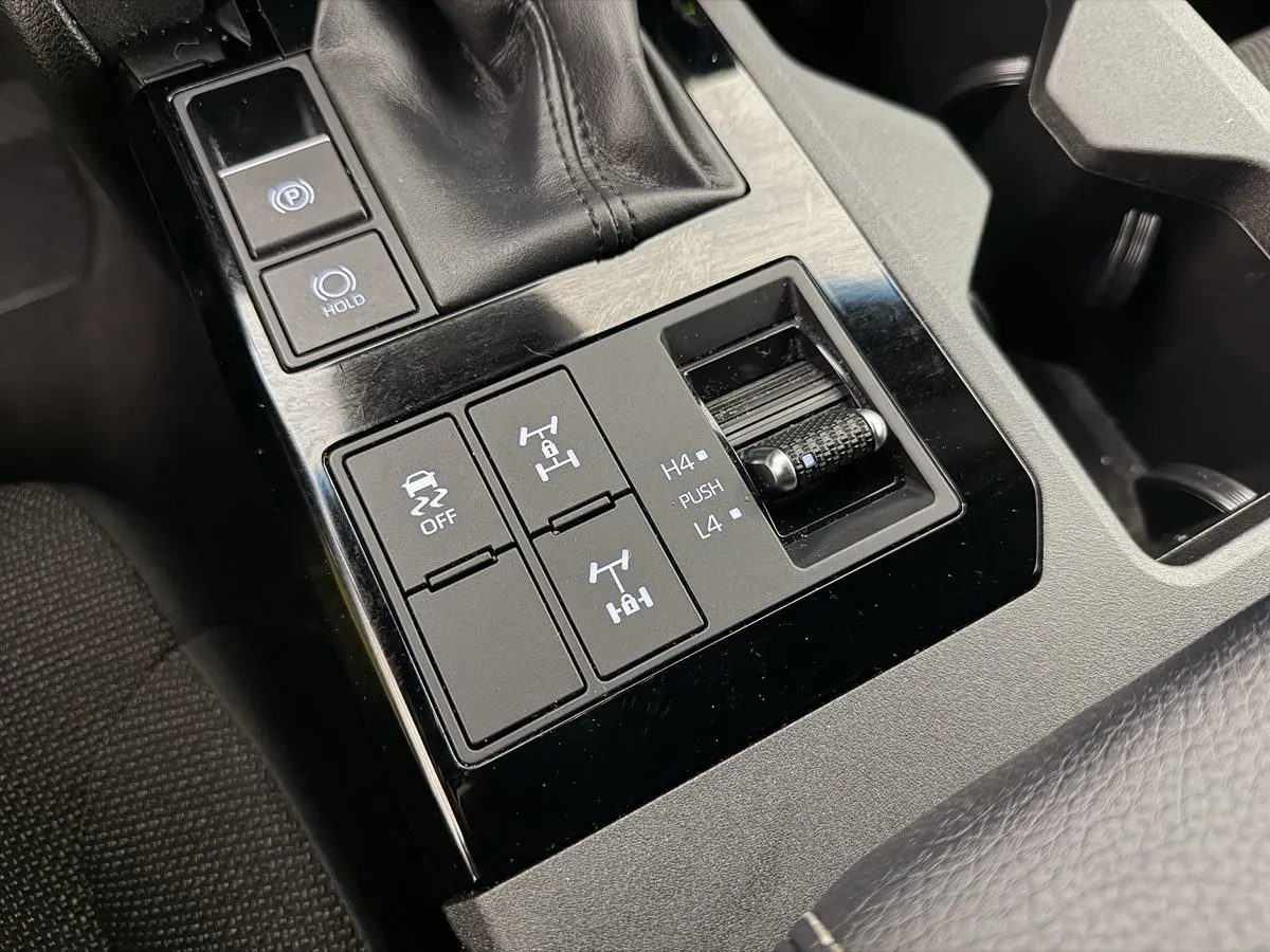 Toyota Land Cruiser photo 23