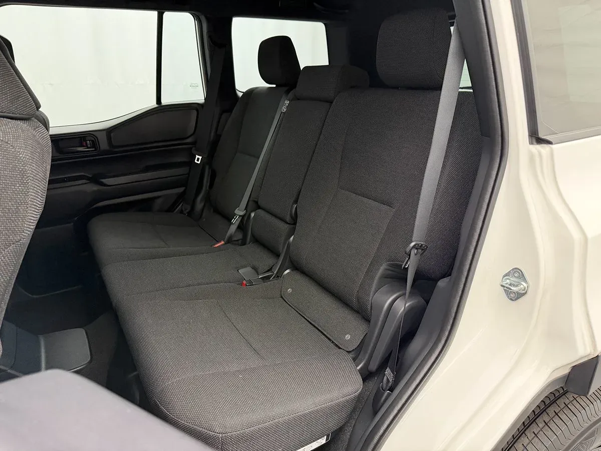 Toyota Land Cruiser photo 24