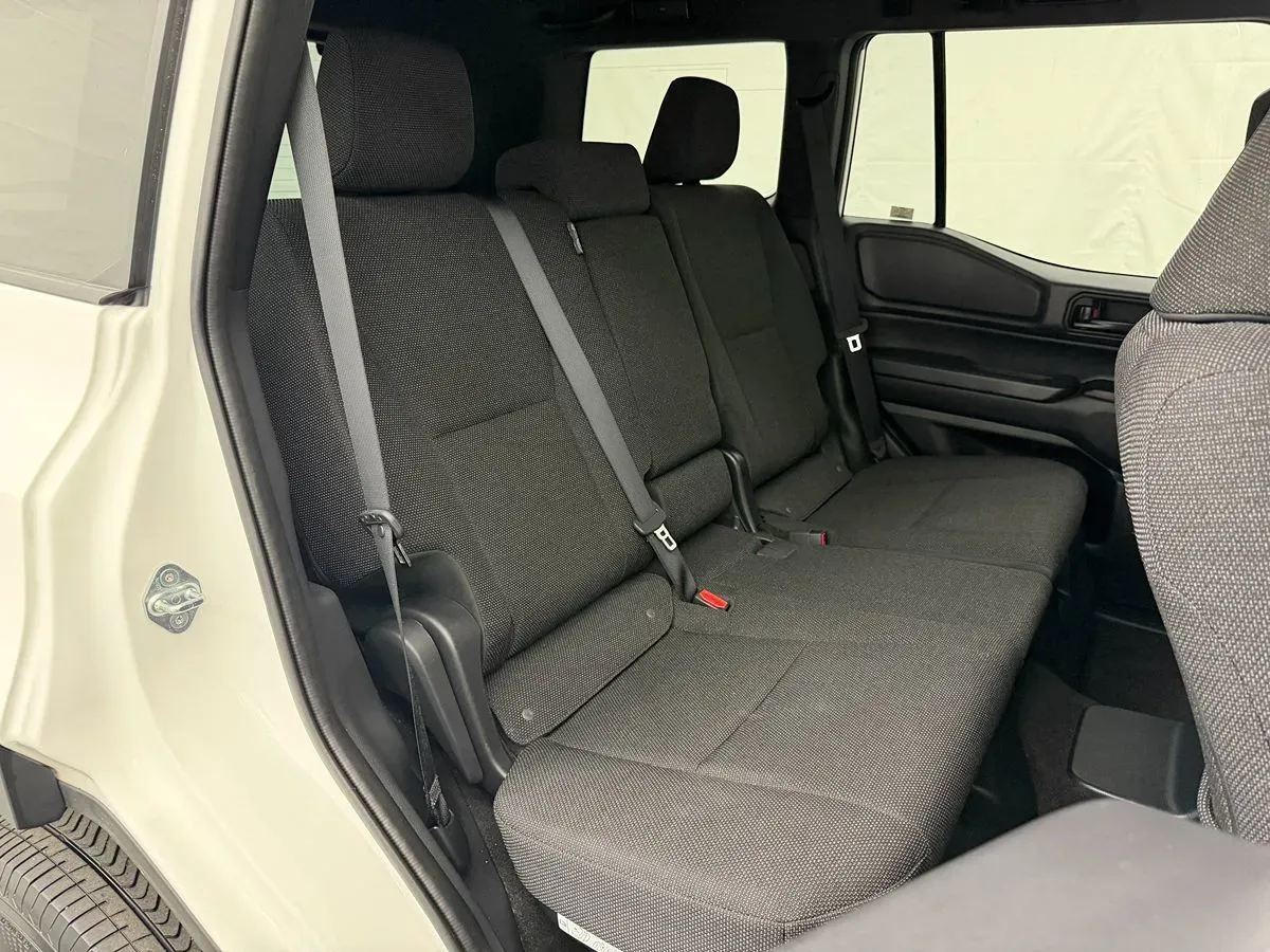 Toyota Land Cruiser photo 26