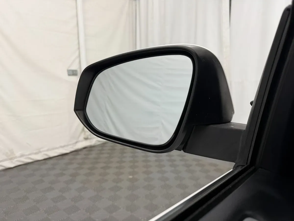 Toyota 4Runner photo 13