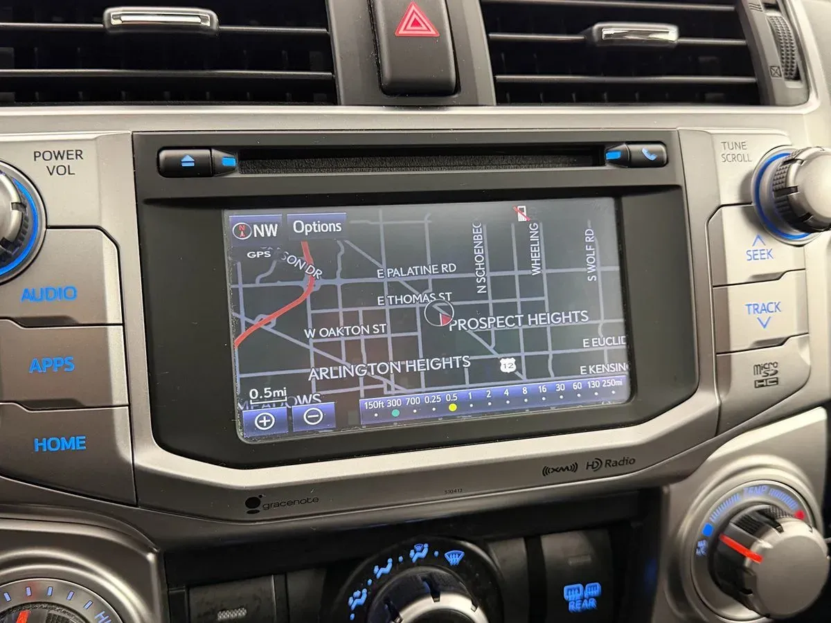 Toyota 4Runner photo 16