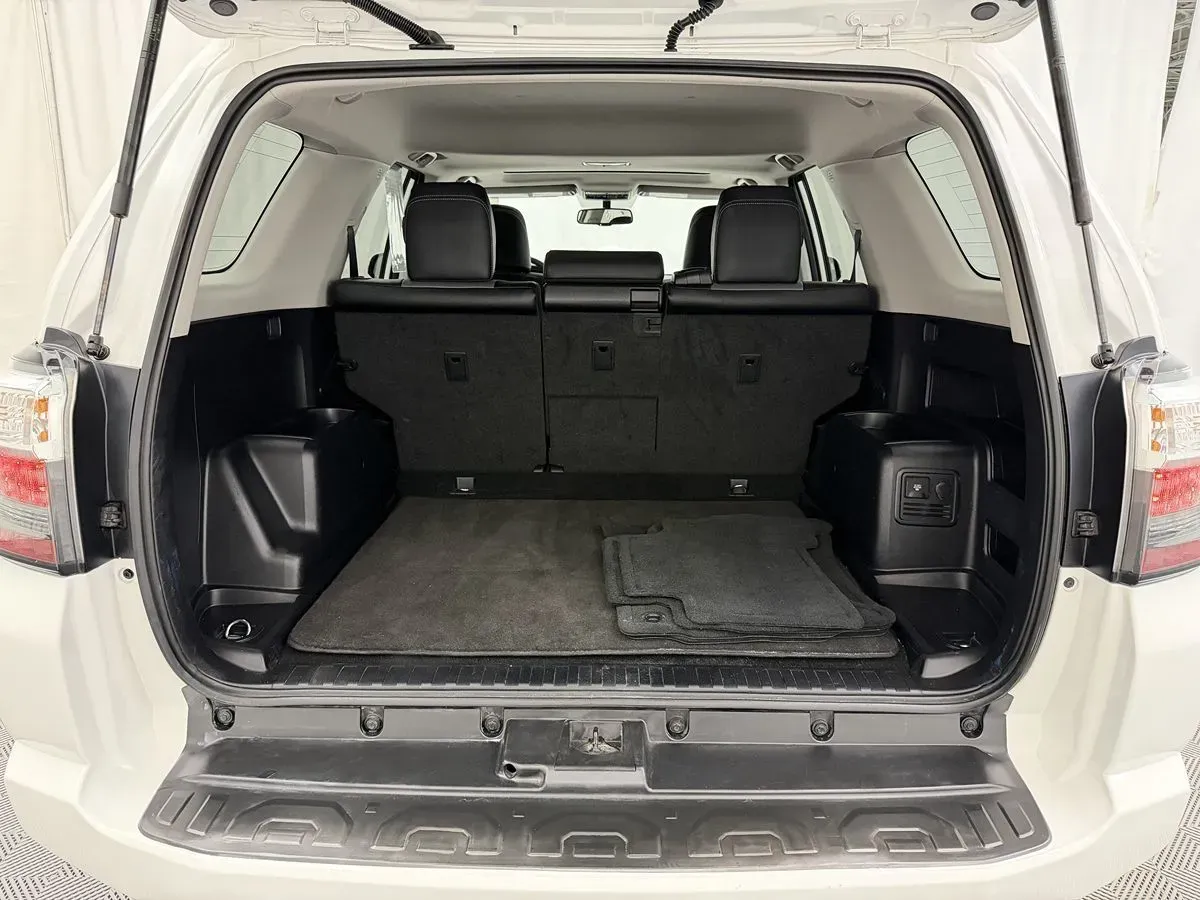 Toyota 4Runner photo 27