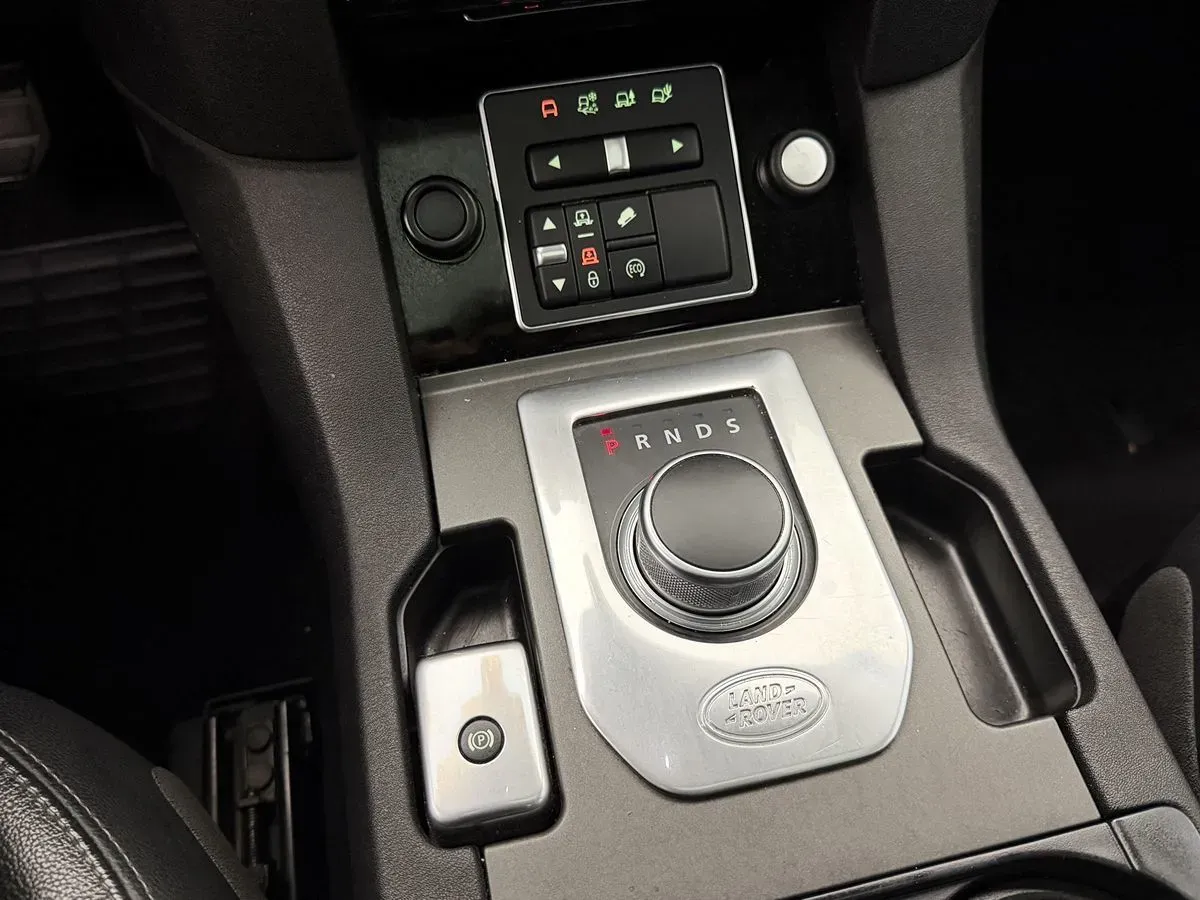 Land Rover LR4 photo 27