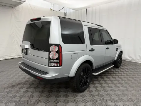 More photos of 2016 Land Rover LR4 HSE at Autos of Chicago, IL