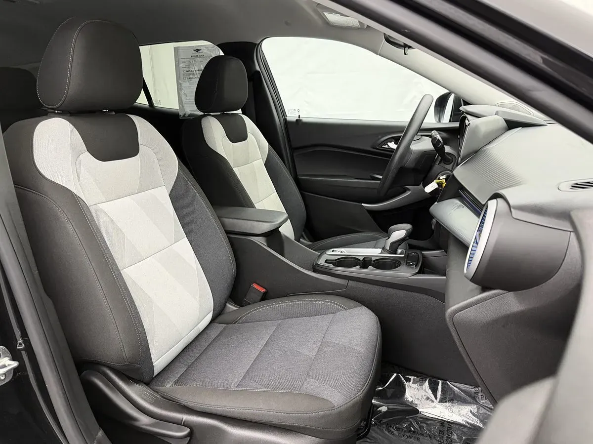 Chevrolet Trax photo 3