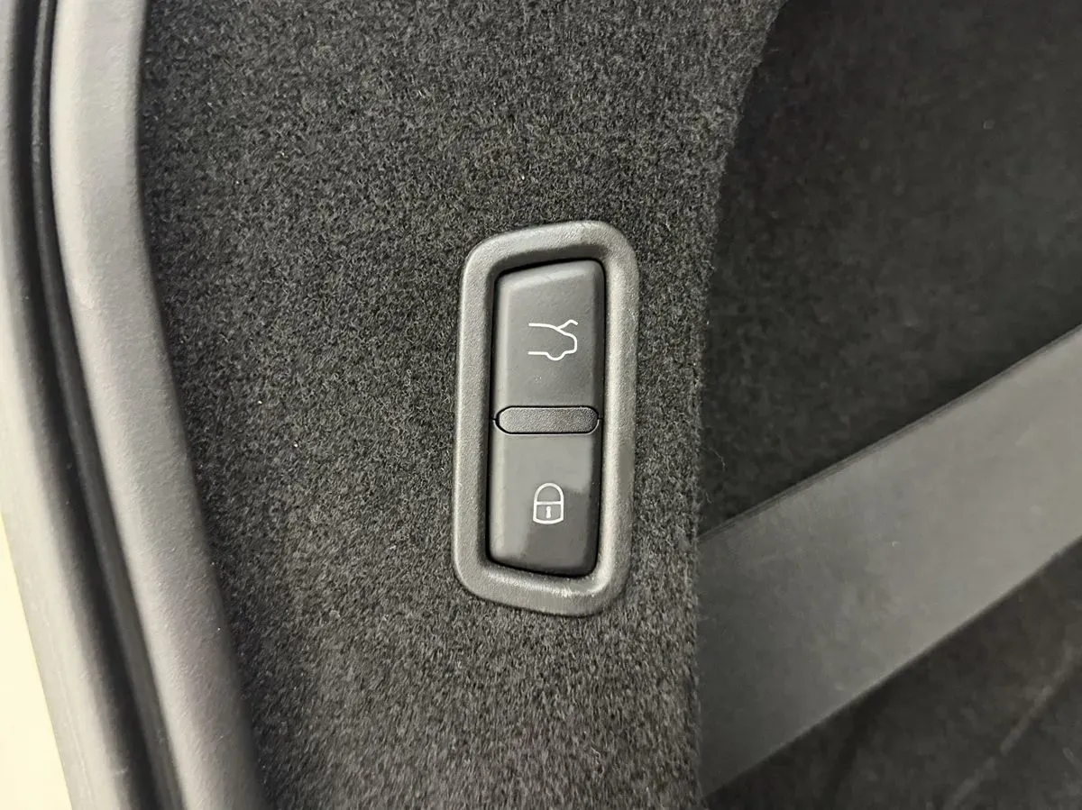 Maserati Levante photo 28