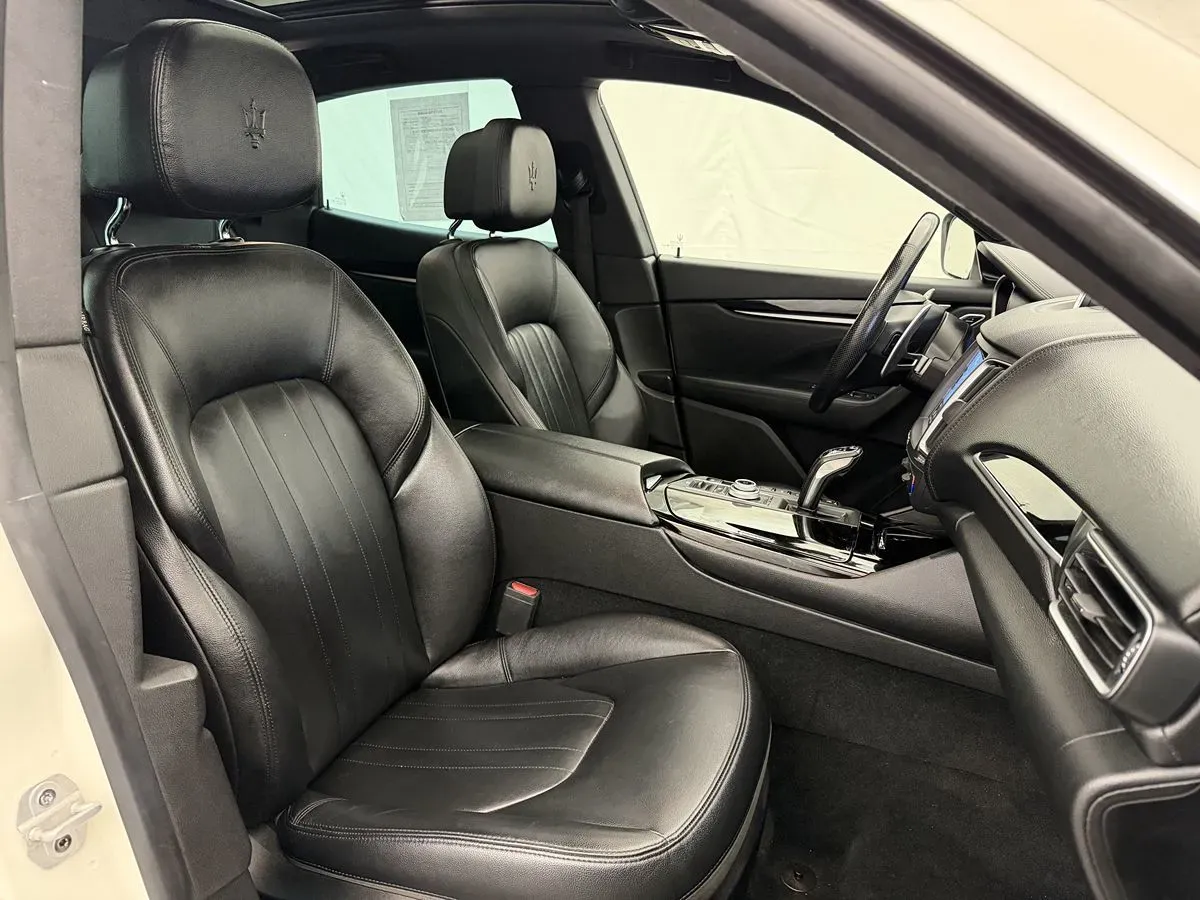 Maserati Levante photo 26