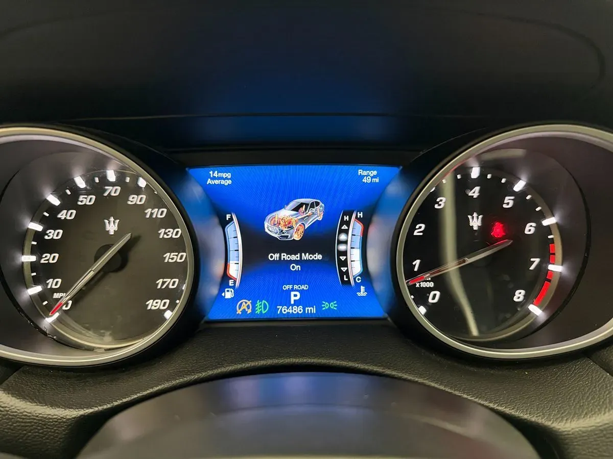 Maserati Levante photo 10