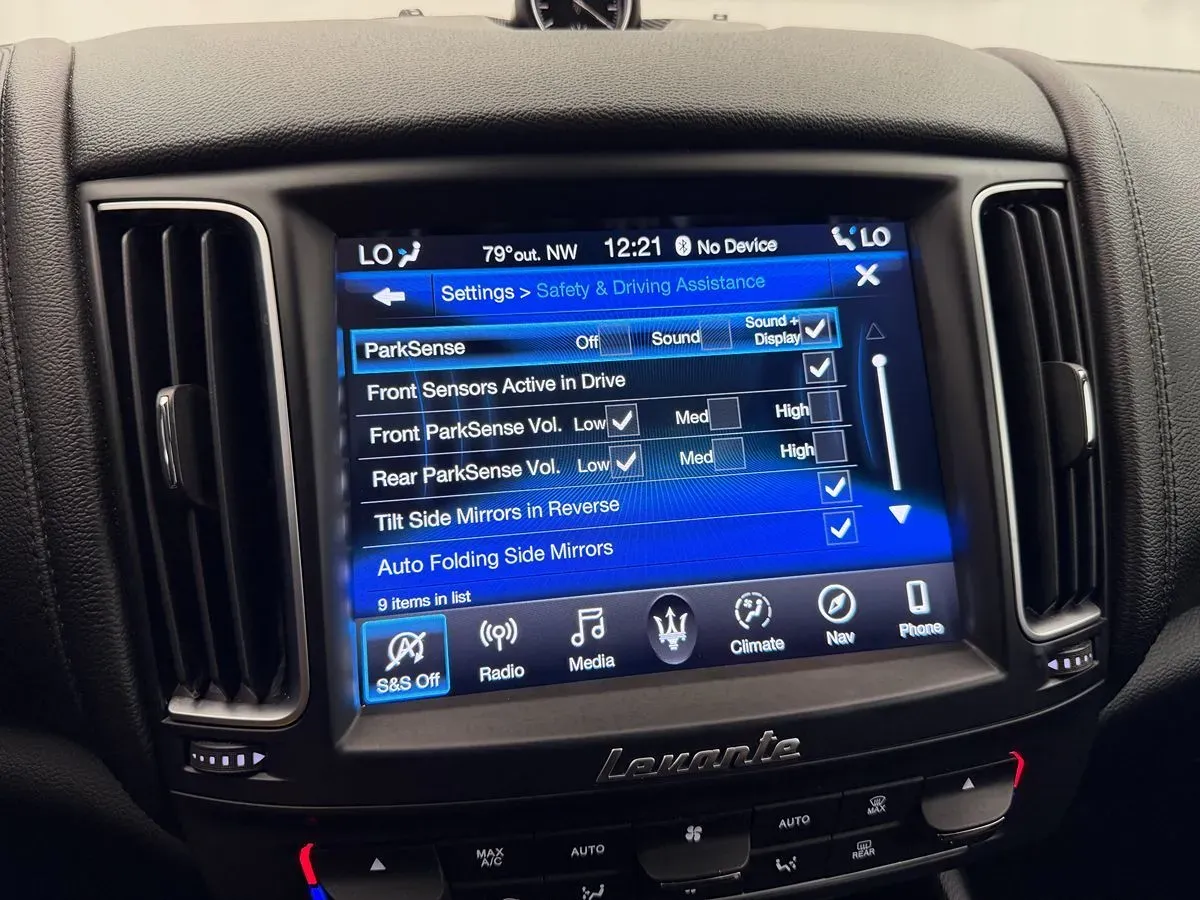 Maserati Levante photo 16