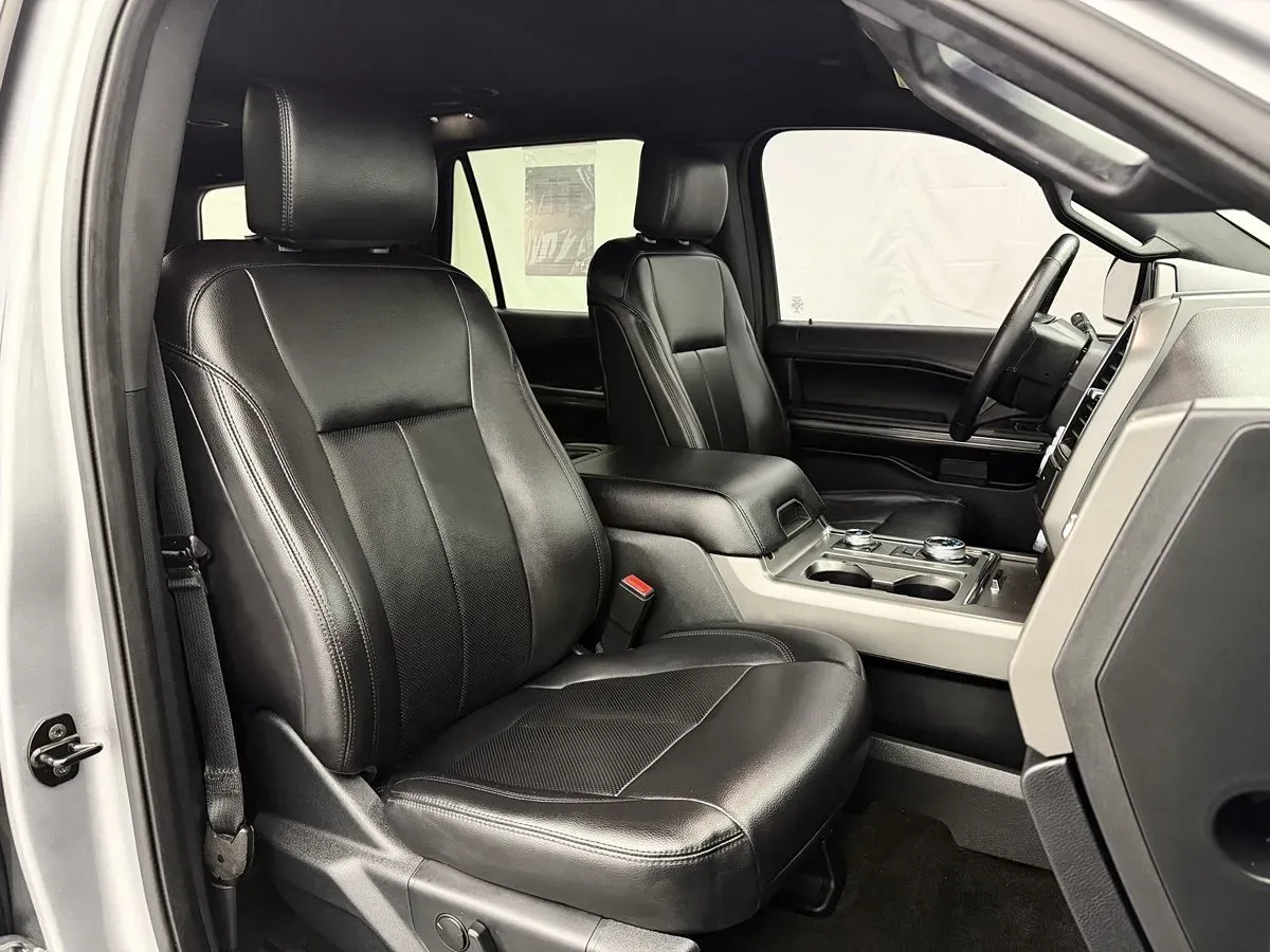 Ford Expedition photo 24