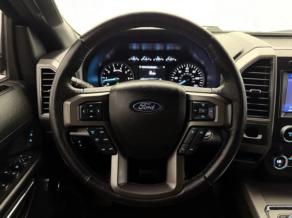 Ford Expedition photo 10