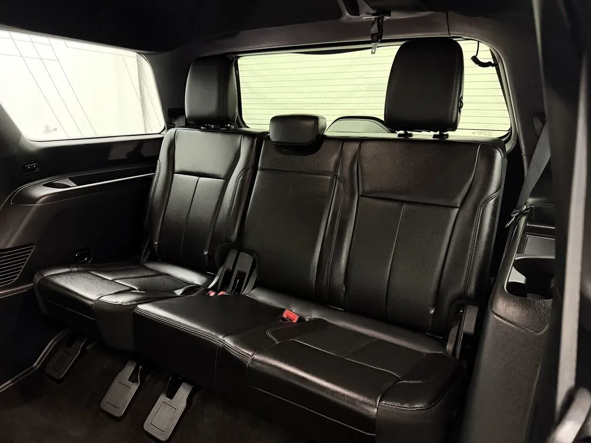 Ford Expedition photo 21