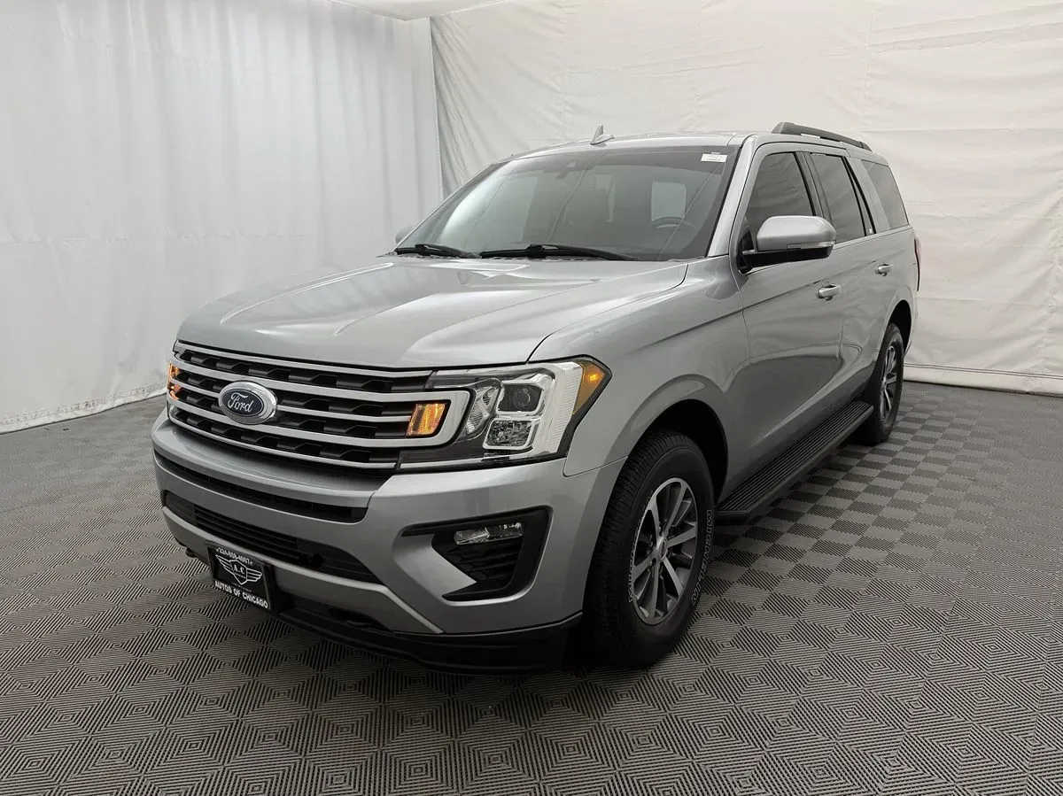 Ford Expedition photo 2