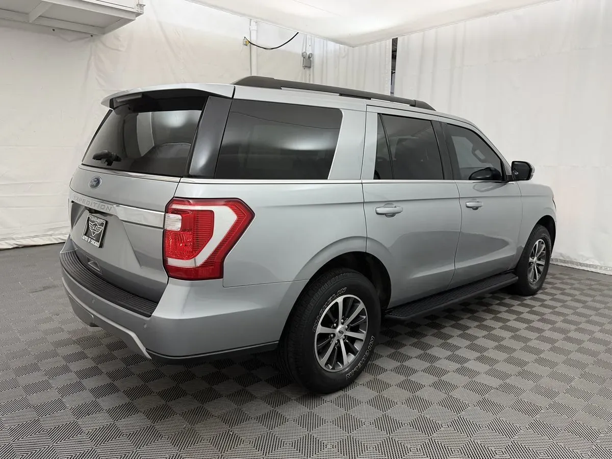 Ford Expedition photo 5